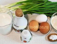 Заливной пирог с сырыми яйцами и луком